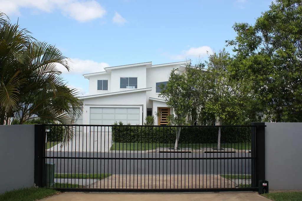 Pensionat Large House At Palladium Boullevard Hotell Guldkusten Australien