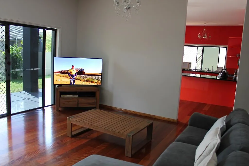 Large House At Palladium Boullevard Hotell Guldkusten Australien